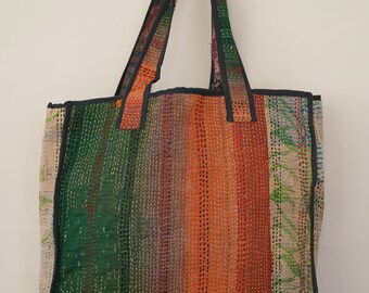 Bolso tote vintage Kantha: accesorio de algodón acolchado hecho a mano
