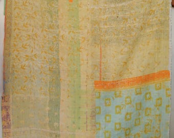 Colcha Kantha Vintage Tamanho Queen Feita à Mão em Algodão Reversível Estilo Boho, Cobertor de Cama Estilo Indiano Gudri