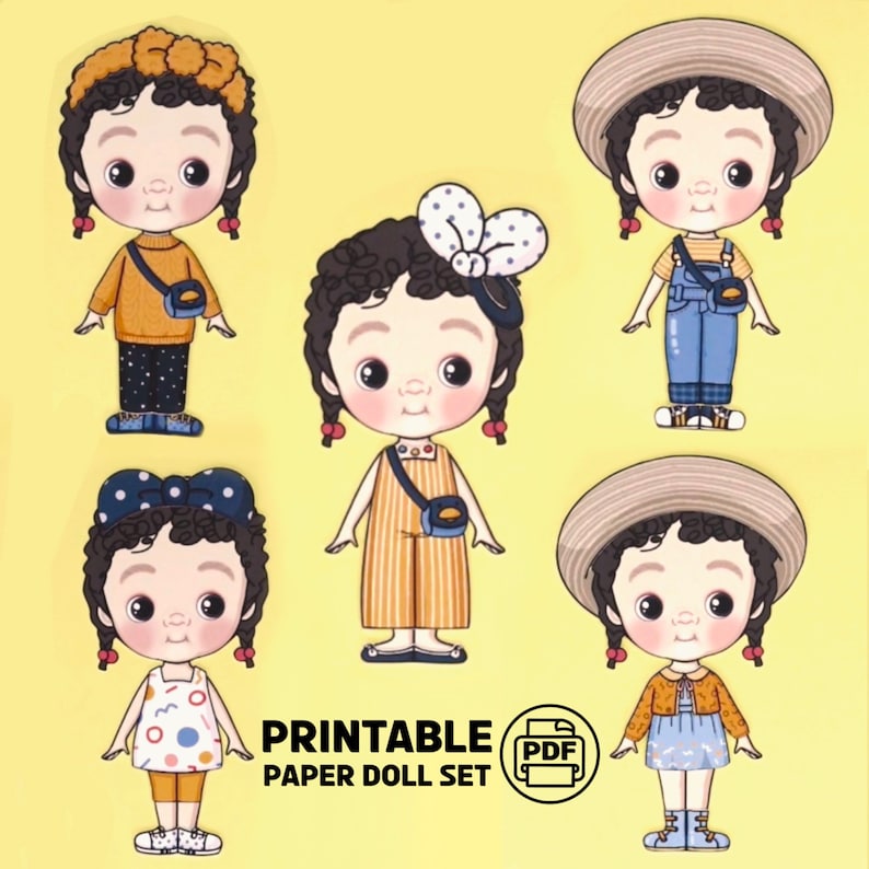 Op de afbeelding: Een set van vijf papieren poppen met krullend zwart haar, elk met verschillende outfits en accessoires. De poppen omvatten een gele trui, blauwe overalls, een gestreepte jurk, een bloemenjurk en een blauwe jurk met een bruin jasje. De tekst "PRINTABLE PAPER DOLL SET" staat onderaan.