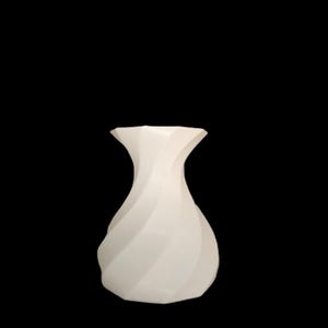Modern Geometric 3D Printed Vase – Decorative Home Décor