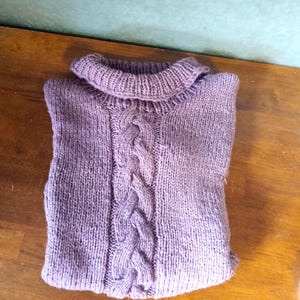 Pullover mit Zopf im Crop-Style