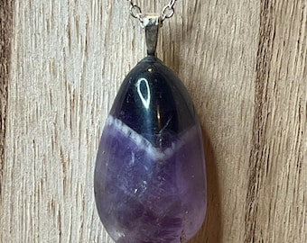 Collier d'améthyste à chevrons