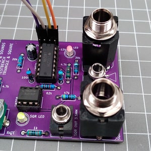 Bipolar Testbench Triangle/Square Wave Low Frequency Oscillator PCB