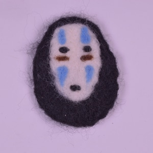 Faceless -顔ナシ, Kaonashi- magnet - needle felted wool / Magnet cute needlefelt needlefelting art by french artist mara le chat