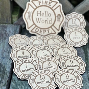 Fire Dept. Baby Meilensteinbild, 1 bis 12 Monate Laserfertige Datei, SVG, PDF, Glowforge Tested, Glowforge, Silhouette, Cricut, Gravur