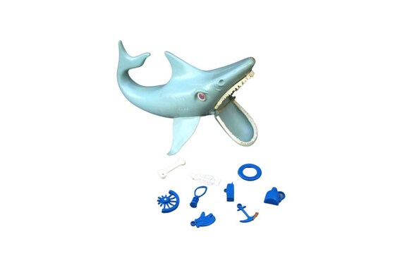 Vintage 1975 Ideal The Game Of JAWS Shark Universal No