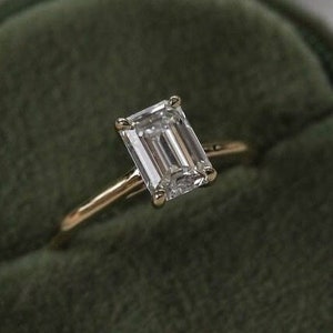 2ct Emerald Cut Moissanite Engagement Ring, 14K Gold Ring, Art Deco Vintage Ring, Unique Moissanite Solitaire Ring, Minimalist Wedding Ring