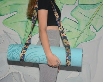 Yoga Mat Straps and Pilates Mat Holder , Stretching Strap , Adjustable Cross Body Carrying Strap for Beach Towels and Picnic Blankets