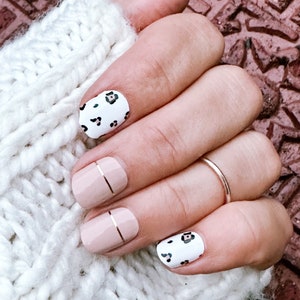 Easy Weekend Nail Wraps