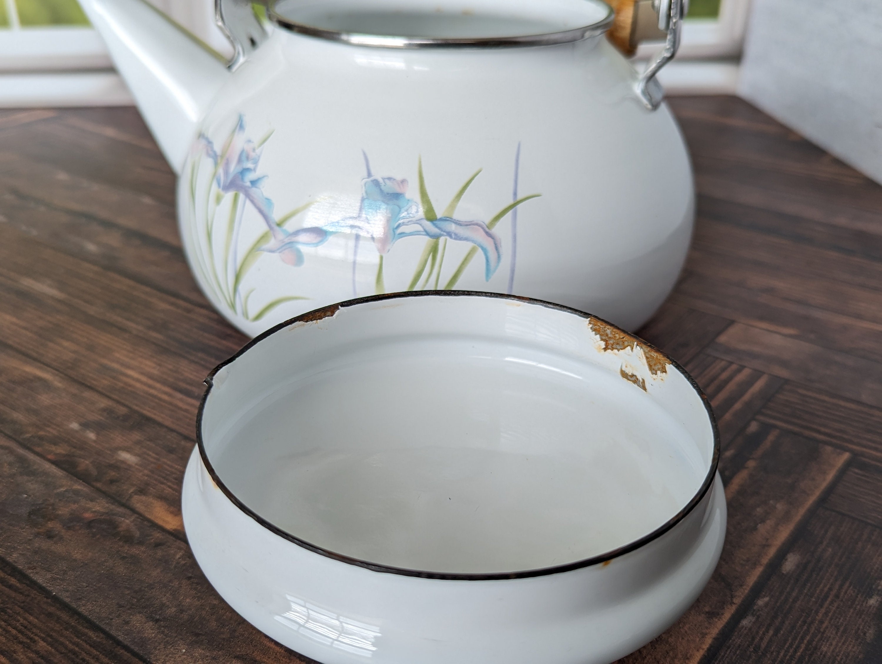 Lincoware Shadow Iris Teapot Gently Used Matches Corningware Etsy