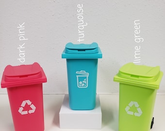 Mini Trash Can or Recycle Bin Toy Create Your Own DIY Crafting Barbie Wheelie Bin Pen or Pencil Holder Pencil Box