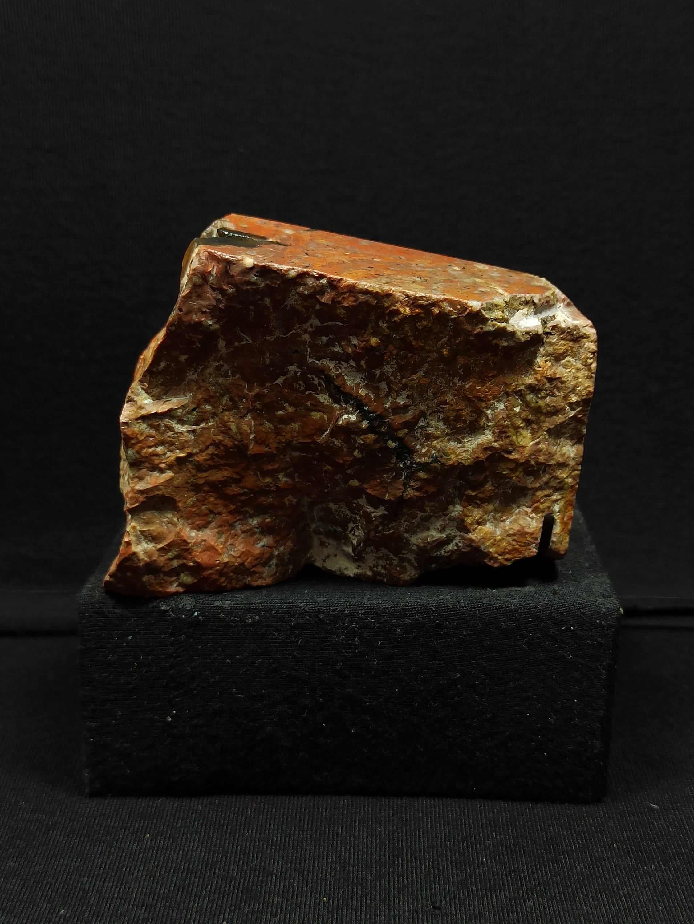 Black and Gray Banded Geode Cut Base Agate, Botryoidal Turkish Agate ...