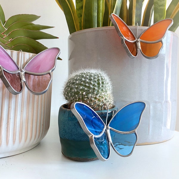 Stained Glass Butterfly Pot Hugger Nature-Inspired Home Accent Plant Pot Accessories Botanical Decor