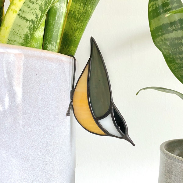 Stained Glass Nuthatch Plant Pot Hugger, Grey Bird Stained Glass Garden Accessories, Garden Lovers Gift, Red Breasted Nuthatch