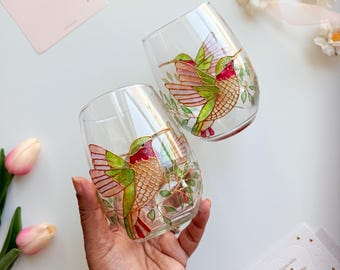Hand-Painted Hummingbird Stemless Wine Glass | Jeweltone Barware, Bird Lovers Gift