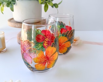 Hand-Painted Red, Pink, Yellow Hibiscus Single Stemless Wine Glass | Tropical Floral Drinkware