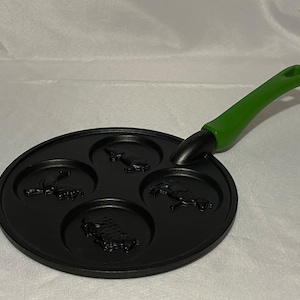 Nordic Ware Farm Animal Pancake Skillet Griddle 3&quot; Rooster Cow Sheep Pig