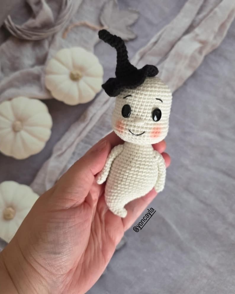 Crochet Halloween Ghost PDF Pattern: Amigurumi Ghost in Witch Costume ...