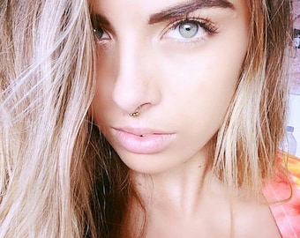 Fake Septum Ring, 3 Ball Septum Nose Cuff, 20 gauge, Gold (fake nose ring), body jewelry, gifts, septum cuff, fake piercing