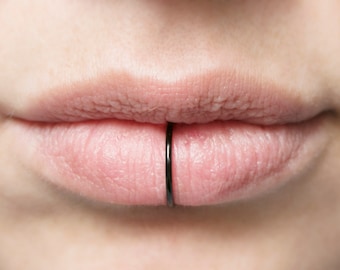 Fake Lip Ring: Thick Hoop (18 gauge) Black Lip Cuff