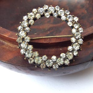 1920s Art deco wreath rhinestone brooch, antique rhinestone brooch, Art deco  wreath brooch, rhinestone brooch, for a gift, for women