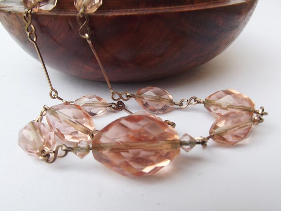 1930s Art deco pink peach glass crystal wired nec… - image 4