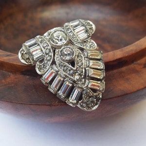 1930s Art deco clear rhinestone glass dress clip, Art deco dress clip, 1930s dress clip, for a gift, for a bride, wedding jewellery