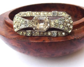 Strassbrosche im Art-déco-Stil der 1920er Jahre – antiker Schmuck