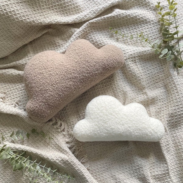 Coussin en forme de nuage, boucle beige, boucle crème, boucle grise, décoration nuage pour chambre de bébé, scandinave, enfant neutre, coussin esthétique, coussin de lit