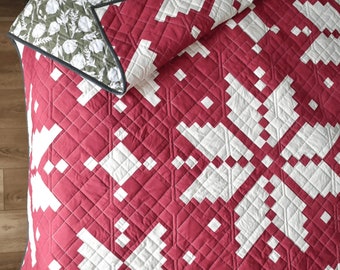 Knitted Star Quilt Pattern by Lo & Behold Stitchery - PAPER Pattern, Christmas Quilt Pattern, Modern Quilt Pattern