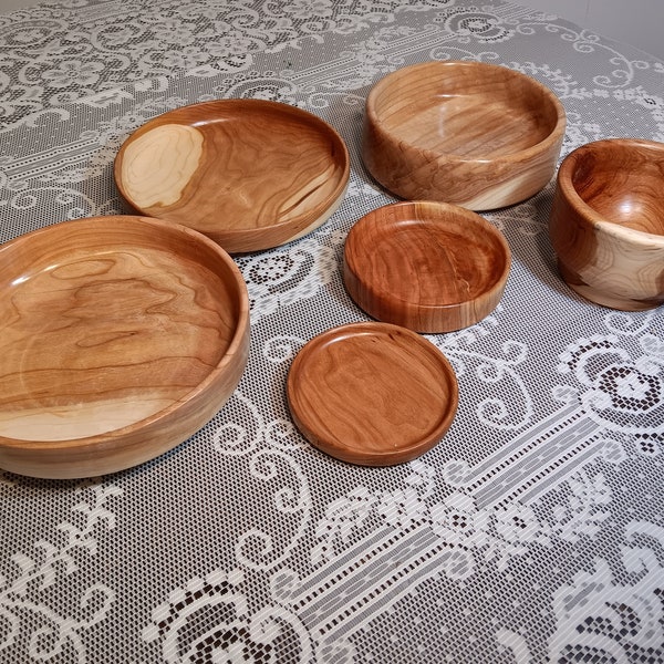 Beautiful wood bowls made from walnut, cherry, ash, and mulberry