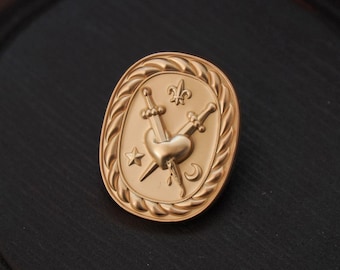 Pin de solapa de latón con diseño de corazón reparador - Pins de corazón dorados en relieve - Regalo de sanación - Misterrobinson