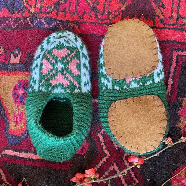 Women Knit Slippers/ Green Warm Slipper Socks with Suede Soles/ Knit Slippers/ Women's Knit Slippers/ Wool Socks/ Slippers with Leather Sole