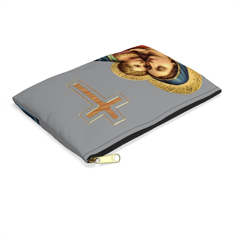 rosary pouch,
rosary case,
rosary purse,
lady of guadalupe,
rosary pouch zipper,	
catholic purse,	
prayer beads case,	
rosary icon case,	
religious gift,	
religious pouch,	
catholic gift,	
tapestry rosary case,
icon zipper pouch,