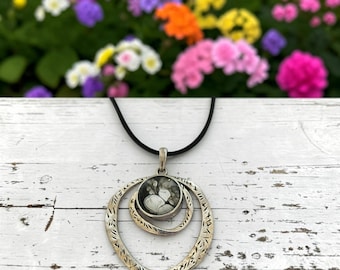 Black & White Snap Necklace with Handcrafted 18mm Fluid Art Interchangeable Snap
