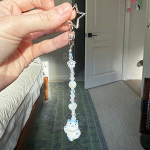 Handmade Beaded Keychain with Porcelain Cat Charm | Star Clip | Cute Aesthetic Bag Charm | Blue and White Cat Keychain | Gift for Cat Lovers