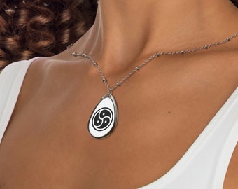 BDSM Symbol Triskelion Oval Halskette weiße Farbe, Kinky Halskette, BDSM Halskette, Kink Geschenk, Aluminium Messing Halskette, Bondage Schmuck UNISEX