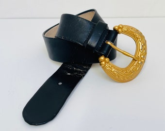 VIntage Anne Klein for Oroton Genuine Leather Calfskin Belt Women's S Small - Huge Big Yellow Gold Buckle Black Skin Grecan Roman Berries