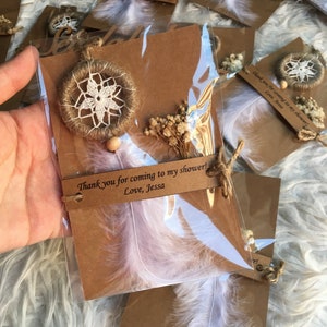 Mini portachiavi Dreamcatcher Bomboniere uniche per gli ospiti, regalo per addio al nubilato di nozze Boho, regalo sfuso Boho Baby Shower, regalo per feste personalizzato