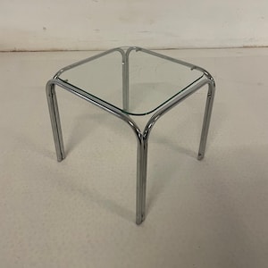 Coffee table glass and metal