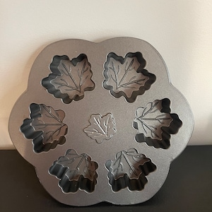 Nordic Ware Maple Leaf Muffin pan