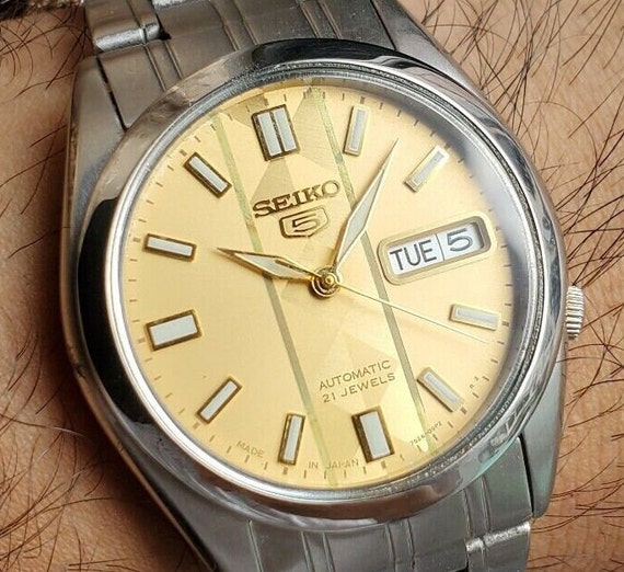 Buy Restored Vintage Japanese Domestic Market Seiko 21 Jewel Online in  India - Etsy