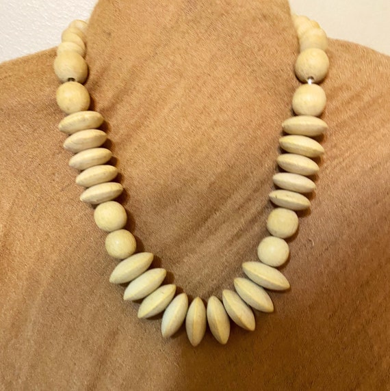 vintage chunky wood Gem