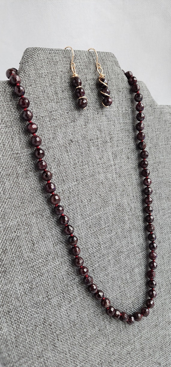 Garnet necklace - image 2