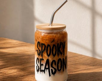Spooky Season Ghost bierblikglas, handgetekend Halloween drinkgerei (473 ml)