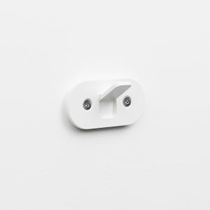 Minimalistischer Wandhaken, Stahlgarderobe, Dekorativer Handgemachter Wandhaken, Gebrauchshaken