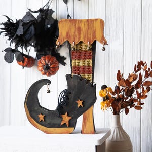 Primitive Witch boot, Witch Shoe, Whimsical Witch Boot, Hand-painted wooden witch boot, Handmade Halloween Decor, Farmhouse Halloween decor
