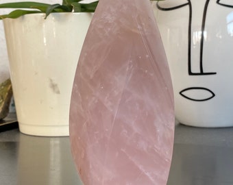 Rose quartz flame 14 cm