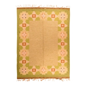 Handwoven Wool Kilim Rug: Scandinavian Geometric Flatweave