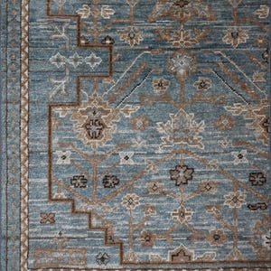 Hand Knotted Oushak Rug: Modern Turkish Wool Area Rug